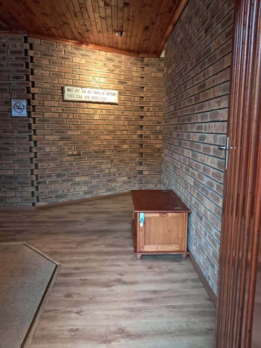 2 Bedroom Property for Sale in Bayview Western Cape